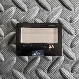 5️⃣ for $1️⃣5️⃣ Maybelline expertwear eyeshadow soft pearl